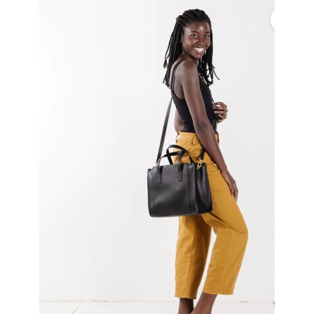 NWT Fawn Design Medium Carryall Bag